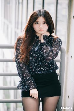 和大屁股女友做21p
